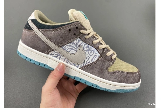 Dunk Money SB Big Nike FZ3129-200 Savings Low  0128